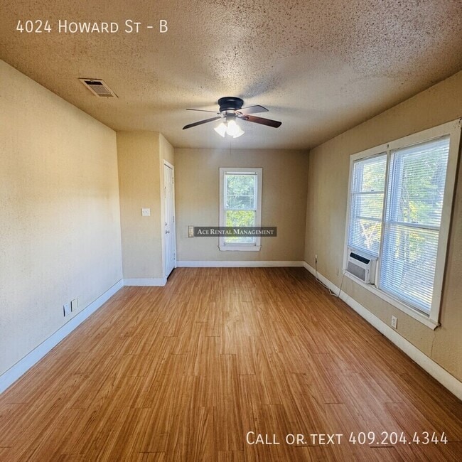 Photo - 4024 Howard St Unit B