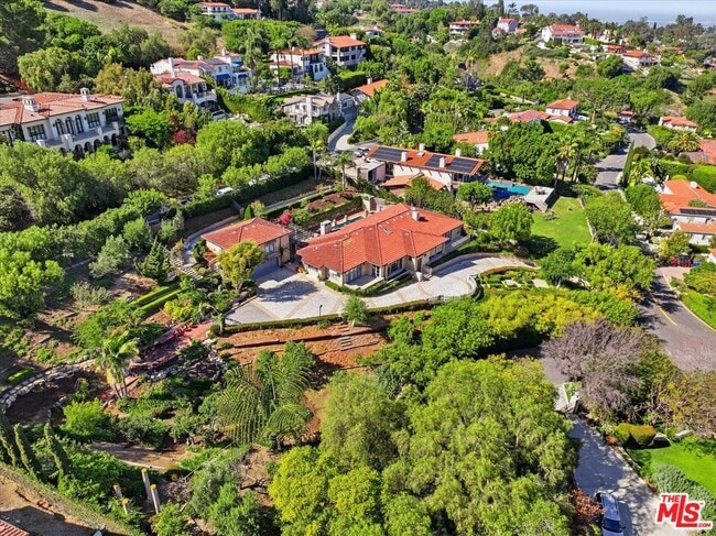 Photo - 6460 Via Colinita