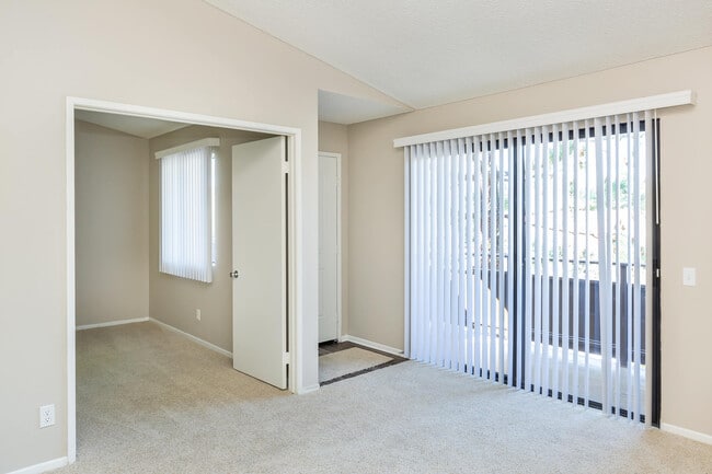 Photo - Emerald Court Apartment Homes