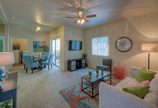 Deer Valley Regency Apartments