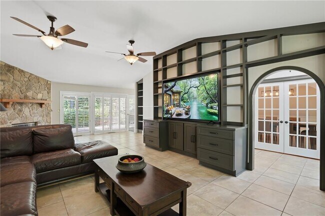 Photo - 1180 St Andrews Cir