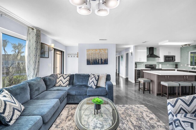 Photo - 4400 SW 37th Ave