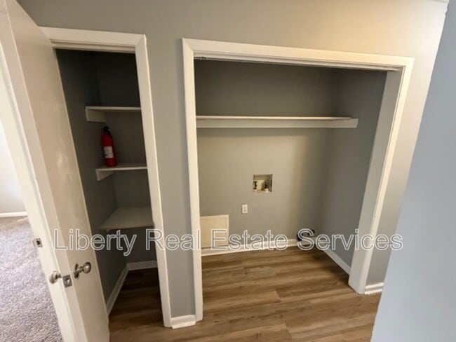 Photo - 134 Pointe S Dr Unit Apt B