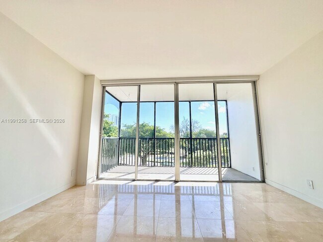 Photo - 3301 N Country Club Dr Unidad 410