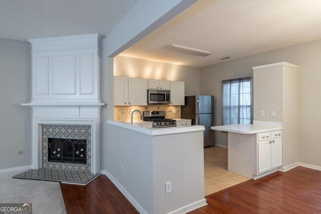 Photo - 4084 Howell Park Rd