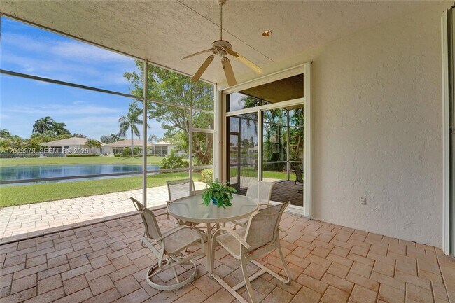 Photo - 2525 Bay Pointe Ct