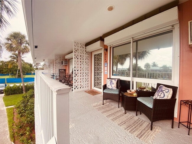 Photo - 3212 SE 8th St Unit 24-b