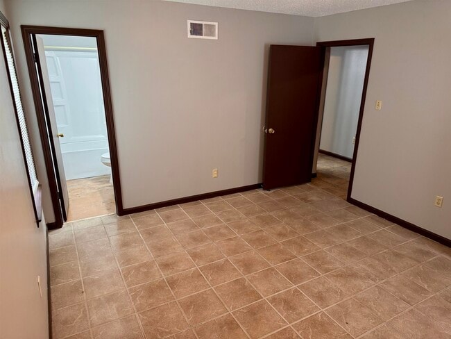 Photo - 3084 Greenbranch Dr