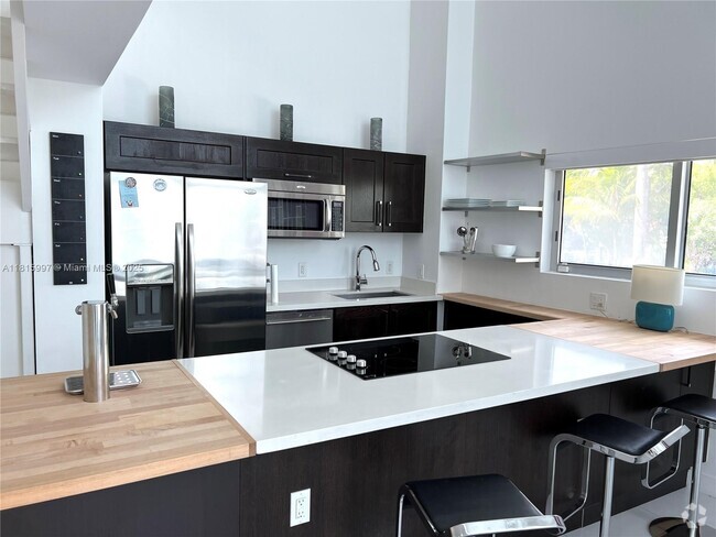 Building Photo - 401 Jefferson Ave Unit 3 Rental