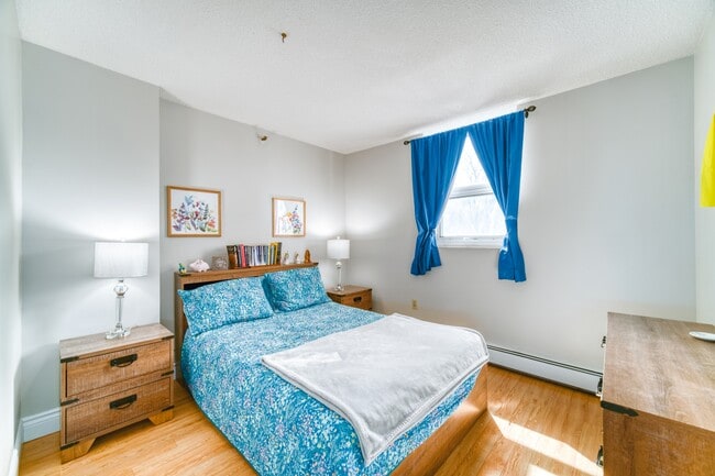 Building Photo - 1157-1157 Tower Rd Unit 601