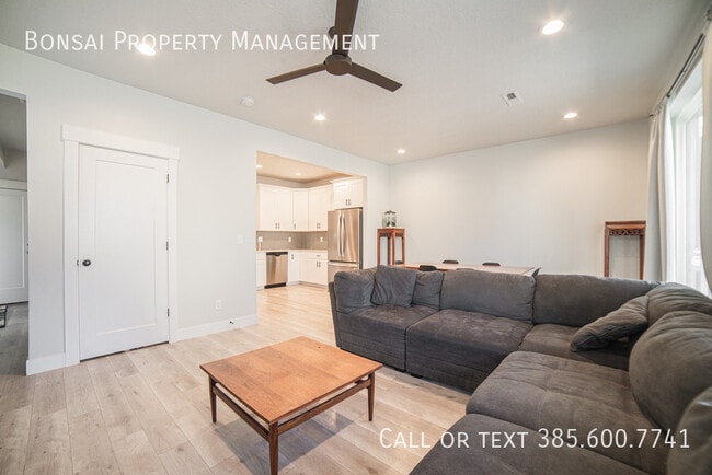 Photo - 6189 Birch Run Rd