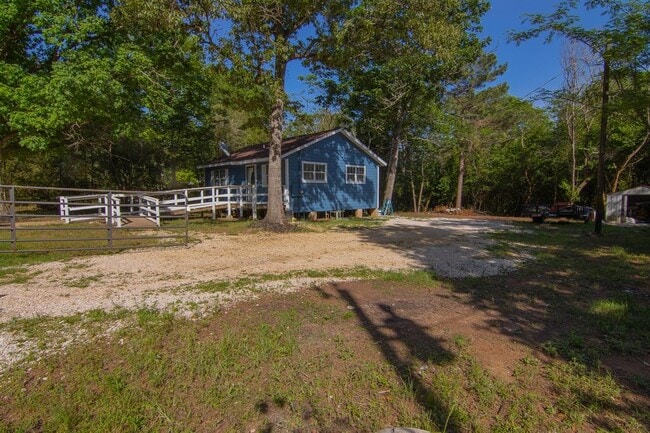 Photo - 285 Debbies Blvd