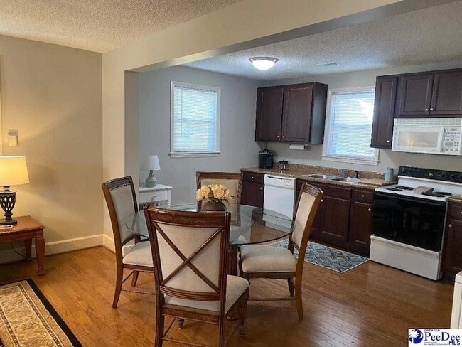 Photo - 1115 Heatherwood Cir