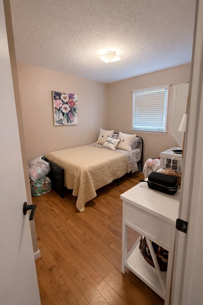 Photo - 111 Watzel Ln Unit 111