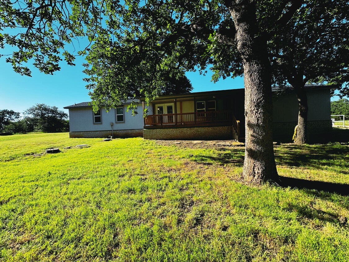 Photo - 577 Bevers Ln (Valley View, TX)