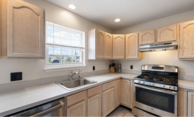 Photo - 1025 N Scott St