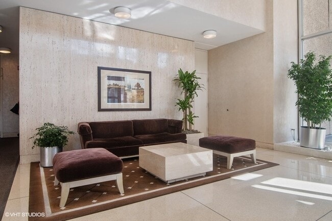 Photo - 70 W Burton Pl