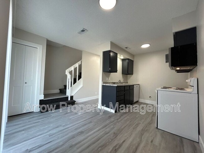 Photo - 1320 S Jackson St