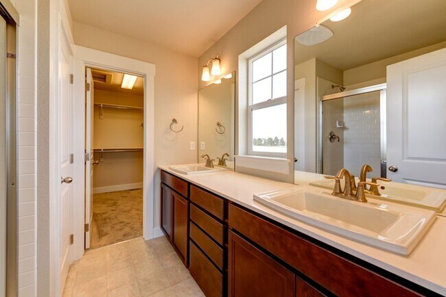 Photo - 2778 Emerald Lake Ln