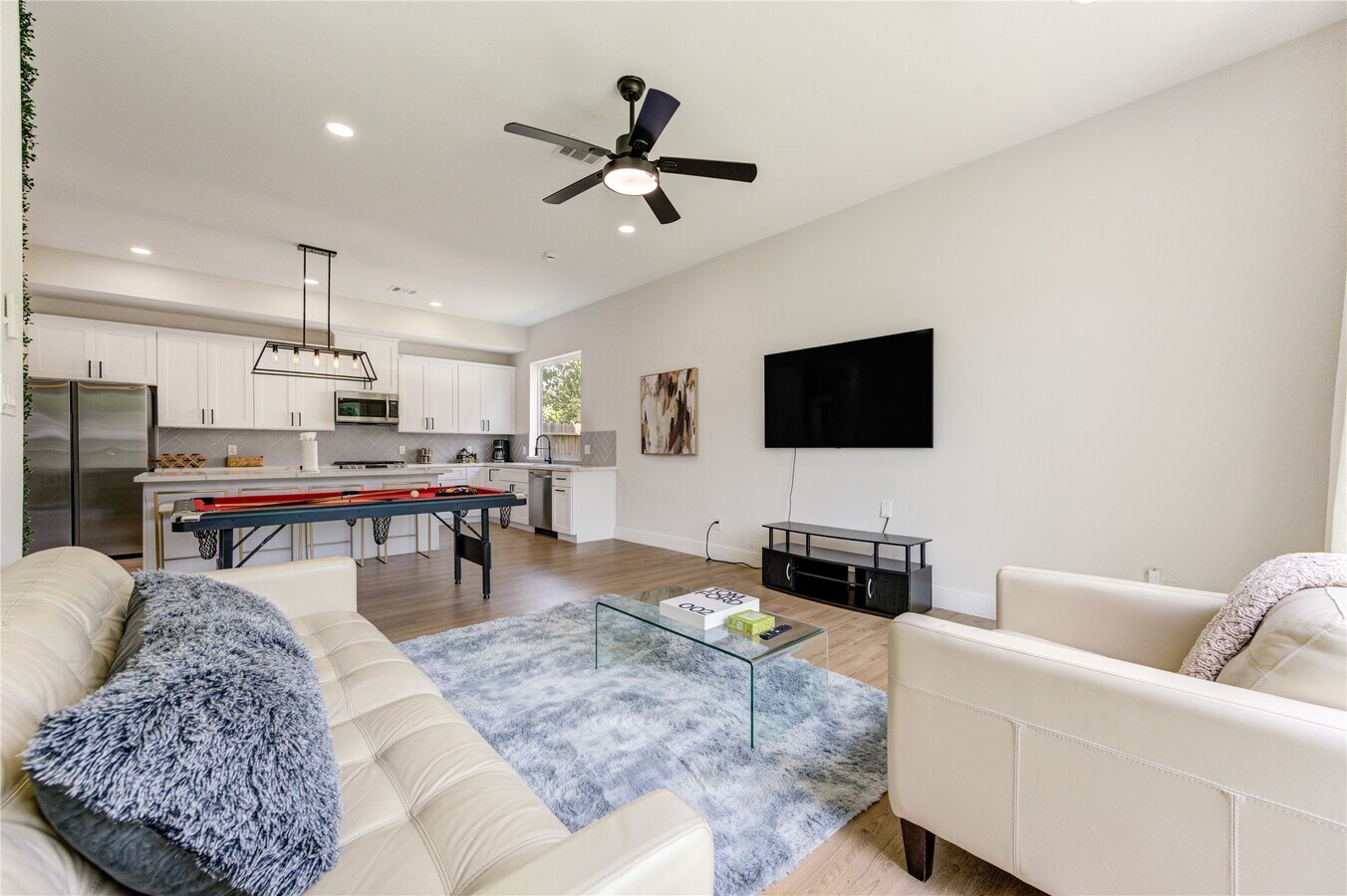 Photo - 6835 Weston St