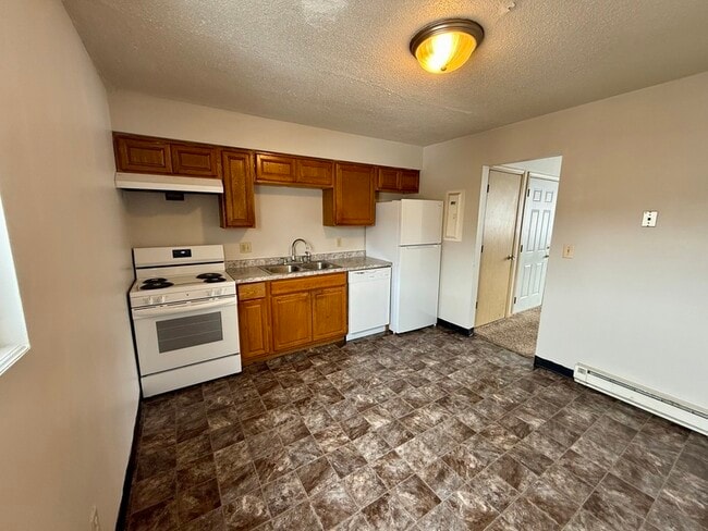 Photo - 110 Harbet Ave NW Unit #3