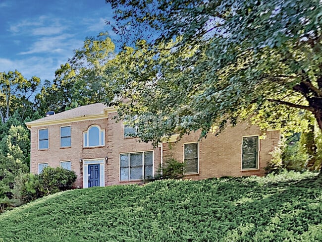 Building Photo - 404 Jessica Ln