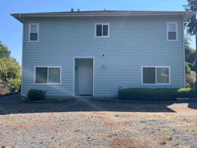 Photo - 2128 Freund St