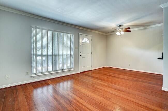 Photo - 611 Hawthorne St Unit 6