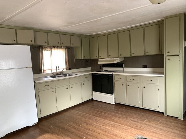 Photo - "Charming 2-Bedroom Apartment with Modern Amenities in Jonesboro, AR - A Must-See!" Unit 12