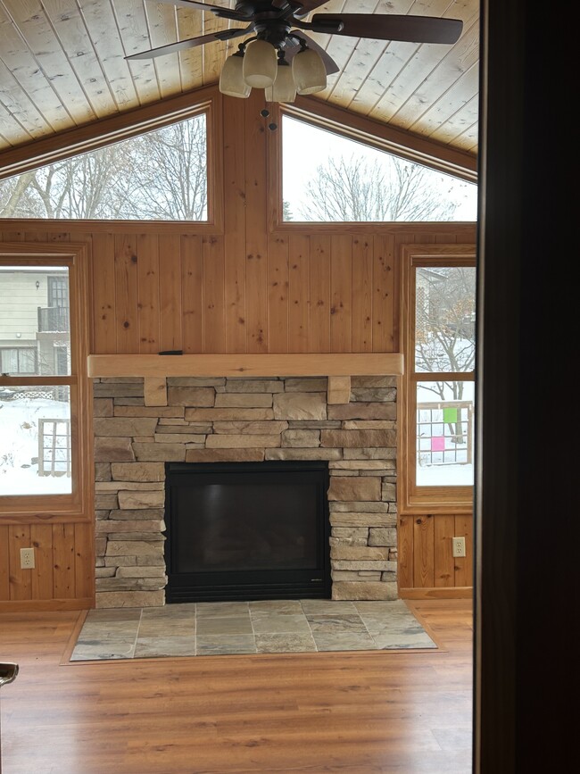 Sun room with gas fireplace - 9933 Balmoral Ln
