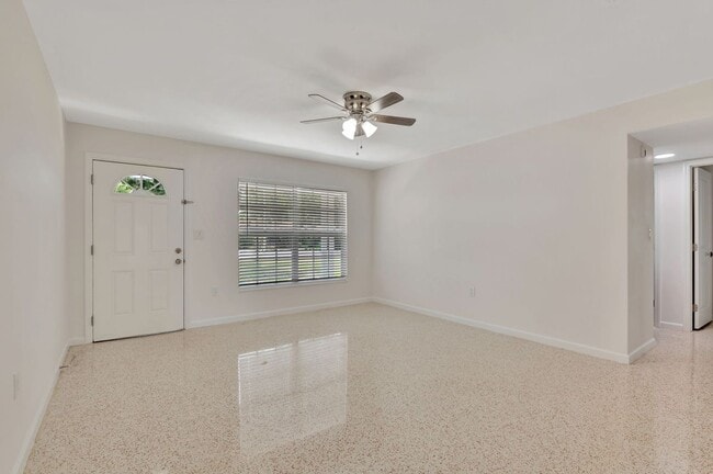 Photo - 4714 W Vasconia St