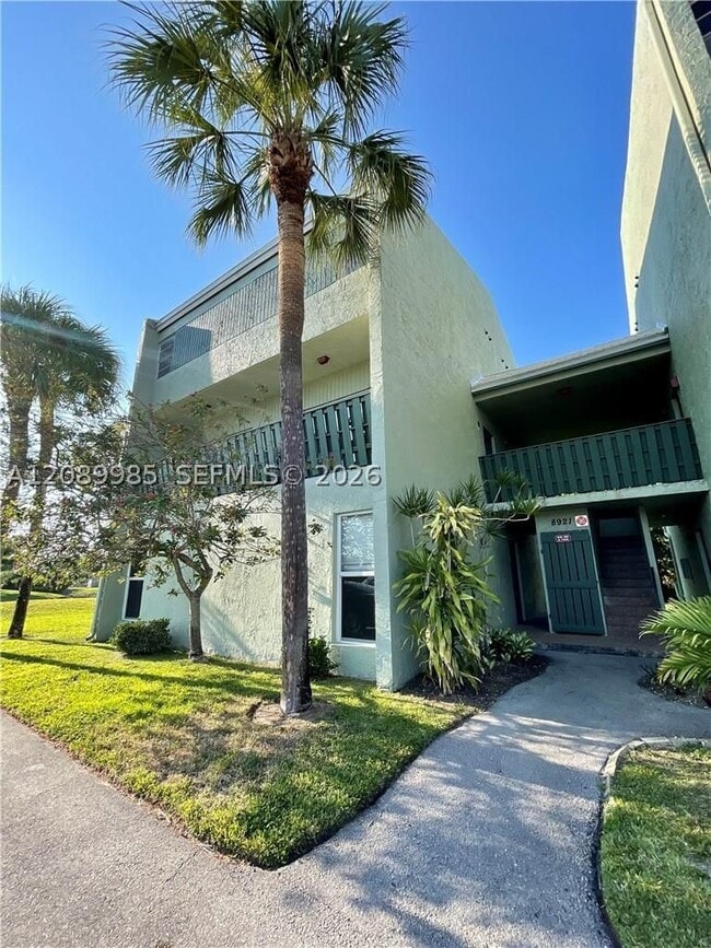 Building Photo - 8921 NW 28th Dr Unit D