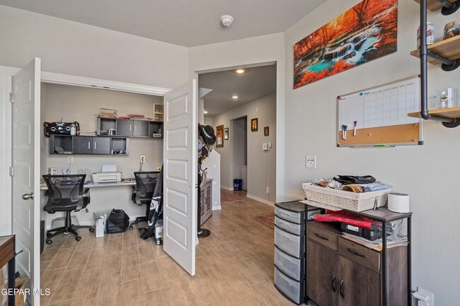 Photo - 6044 Hidden Psge Ave