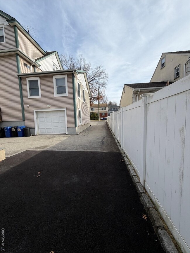 Photo - 52 Nelson Ave Unidad #2