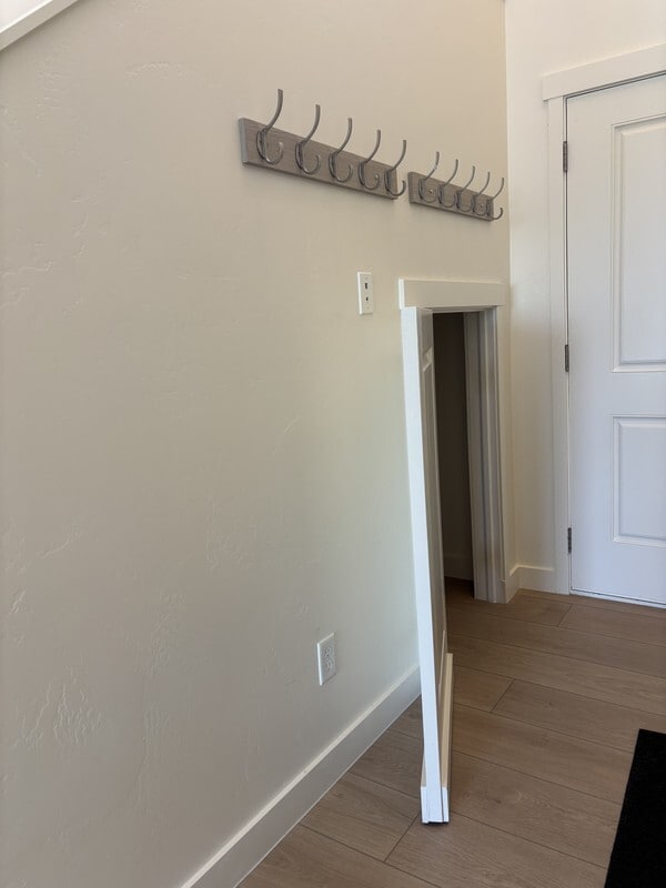 Photo - 1143 Surrey Dr