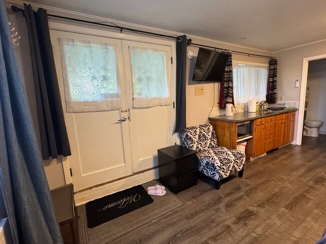 Photo - 3354 NW Crest Dr