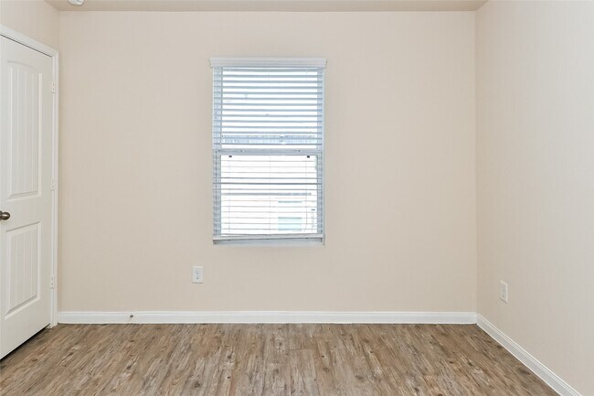Photo - 12707 Veterans Ranch Rd