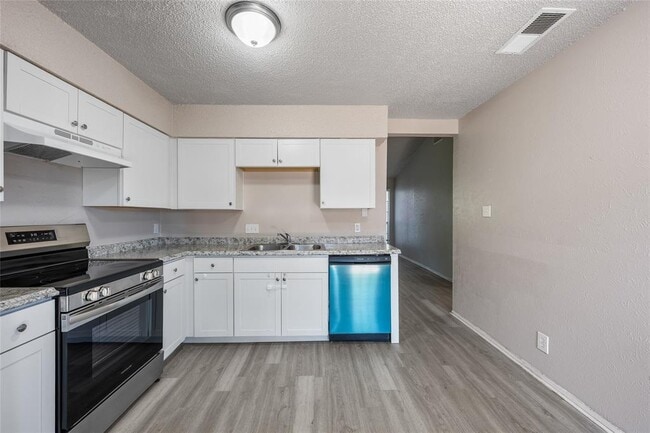 Photo - 1111 W Rundberg Ln