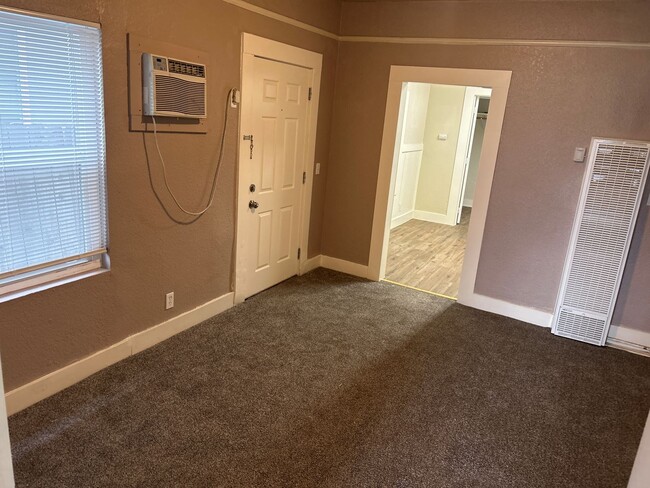 Photo - Y Street Unidad Apt 2