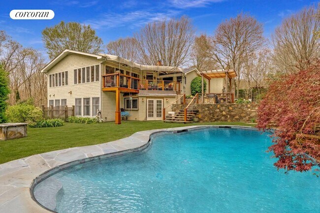 Photo - 98 Laurel Dr House