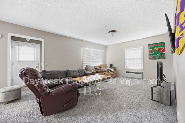 Photo - 1221 5th St S