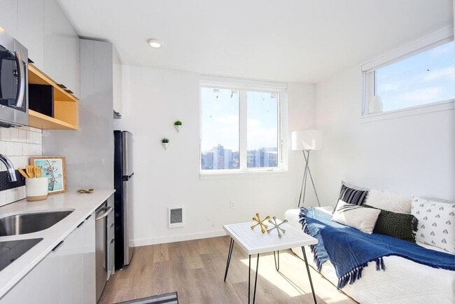 Luna Apartments