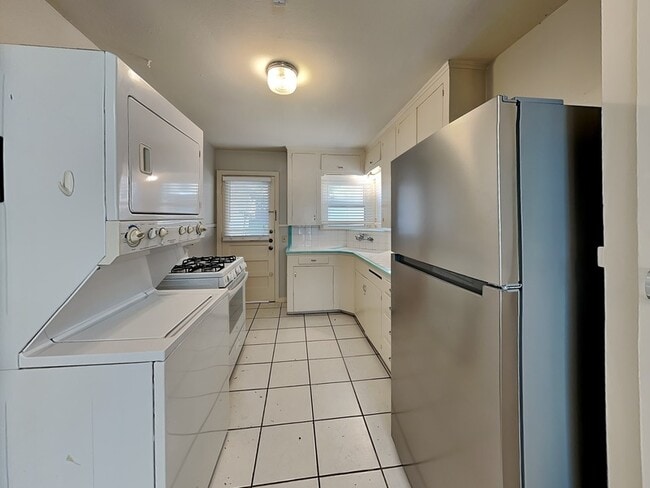 Photo - 3222 Cockrell Ave