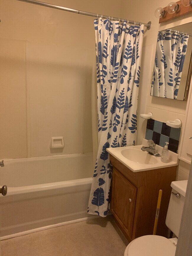 Photo - 454 Summit Ave