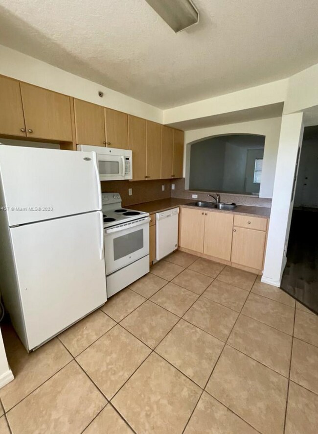 Photo - Live in this spacious 2 bedrooms, 2 full b...