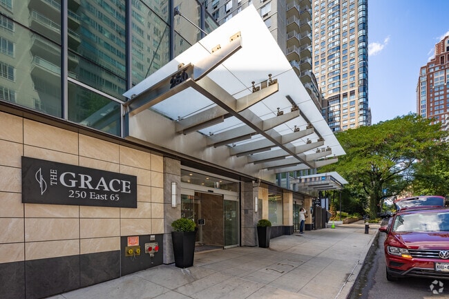Entrance - 250 E 65th St