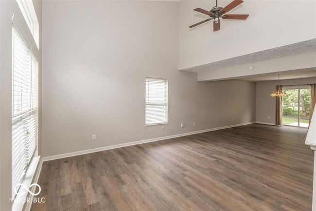 10686 Trailwood Dr