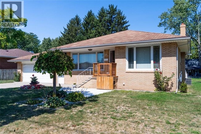 Photo - 760 Wallace Ave