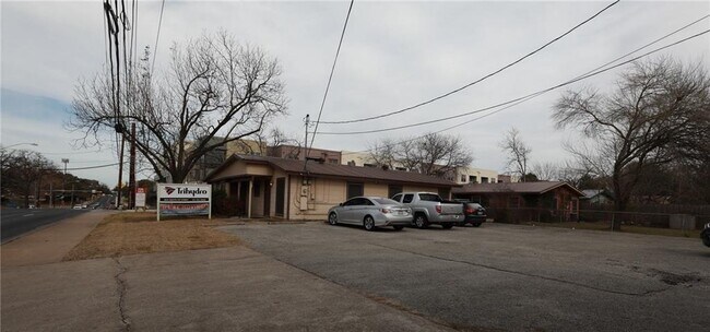 Photo - 515 Post Rd Dr
