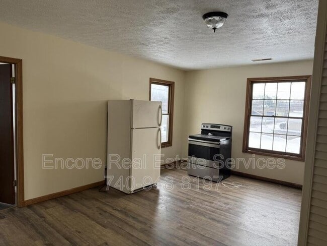 Photo - 91 N Buena Vista St